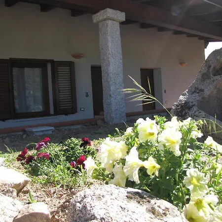 Bed & Breakfast Sa Mendula Oliena